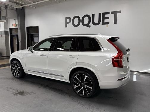 2022 Volvo XC90 Recharge Plug-In Hybrid T8 Inscription Expression 7 Passenger