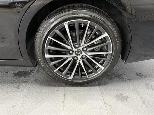 2023 Lexus ES 350 Base