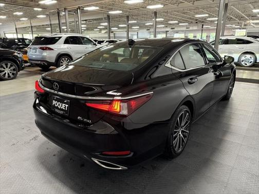 2023 Lexus ES 350 Base