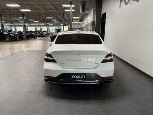 2022 Genesis G70 2.0T AWD