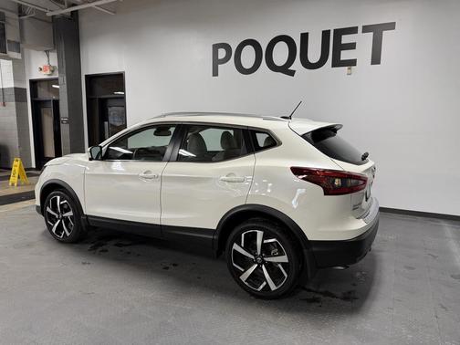 2022 Nissan Rogue Sport SL