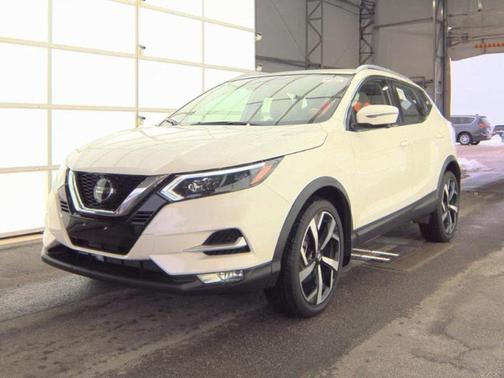 2022 Nissan Rogue Sport SL