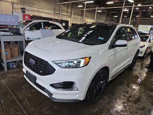 2021 Ford Edge ST