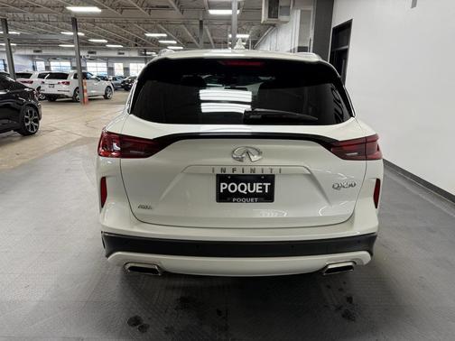 2022 INFINITI QX50 LUXE