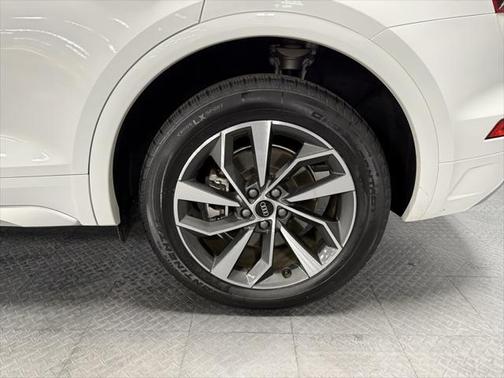 2022 Audi Q5 45 S line Premium Plus