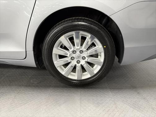 2015 Toyota Sienna LE