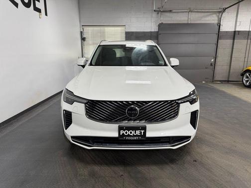 2025 Volvo XC90 B6 Plus 7-Seater