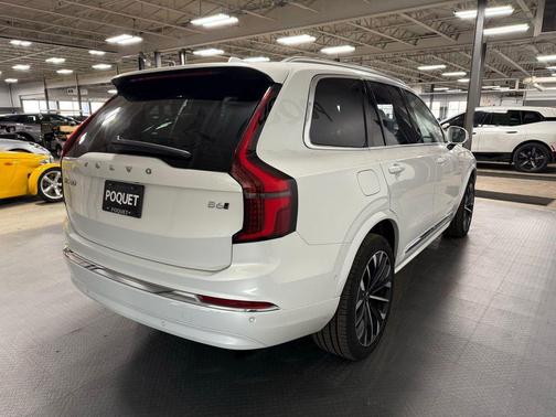 2025 Volvo XC90 B6 Plus 7-Seater