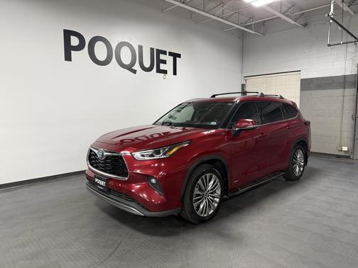 2022 Toyota Highlander Hybrid Platinum