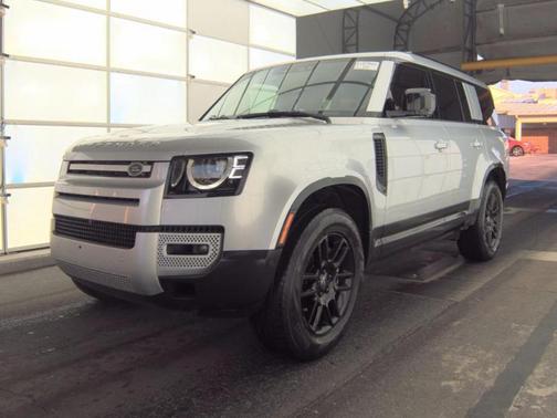 2023 Land Rover Defender SE