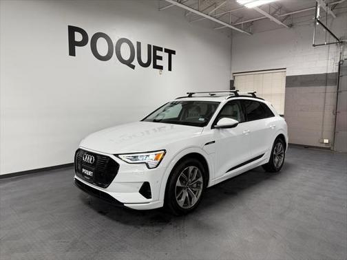 2021 Audi e-tron Premium Plus