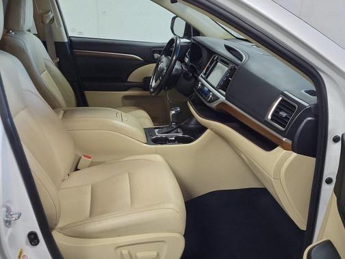 2017 Toyota Highlander Limited Platinum