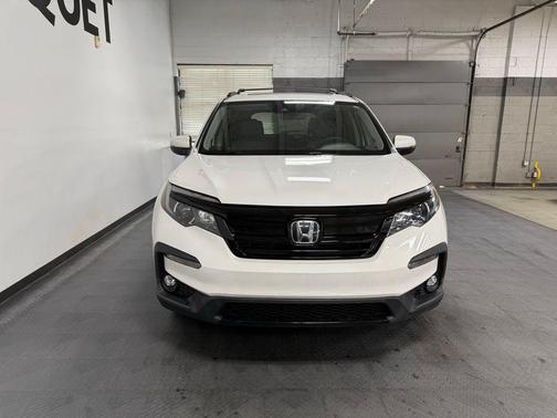 Platinum White Pearl 2022 Honda Pilot Special Edition