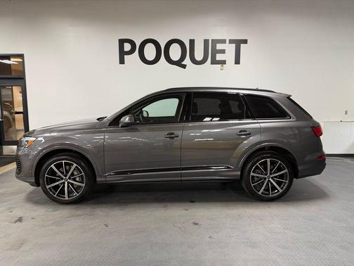 Samurai Gray Metallic 2025 Audi Q7 45 Premium Plus