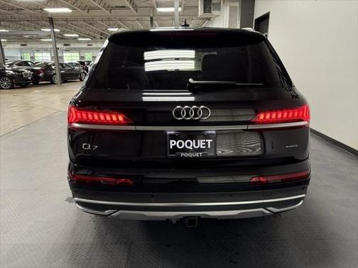 2022 Audi Q7 45 Premium Plus