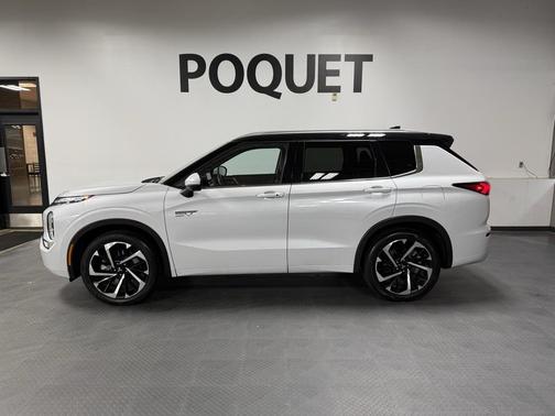 2023 Mitsubishi Outlander PHEV SEL