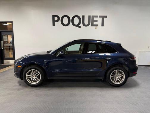 Night Blue Metallic 2020 Porsche Macan Macan