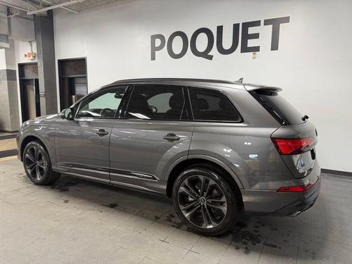 2025 Audi Q7 55 Premium Plus