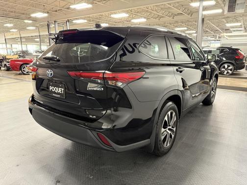2021 Toyota Highlander Hybrid XLE