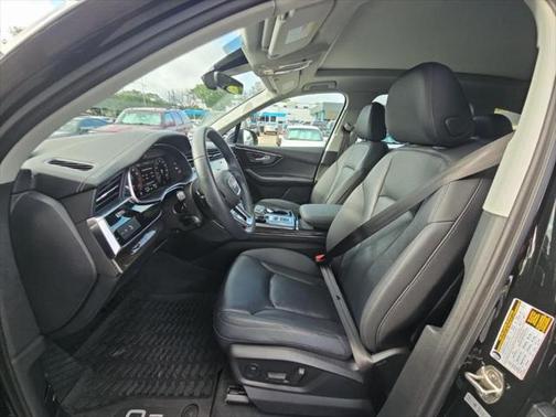 2023 Audi Q7 55 Premium Plus