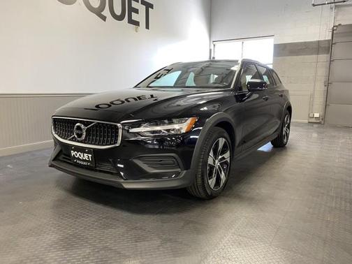 2020 Volvo V60 Cross Country T5
