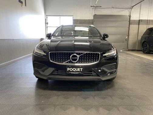 2020 Volvo V60 Cross Country T5
