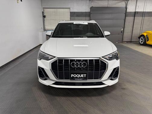 2022 Audi Q3 45 S line Premium