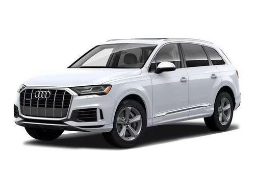 2022 Audi Q7 45 Premium Plus
