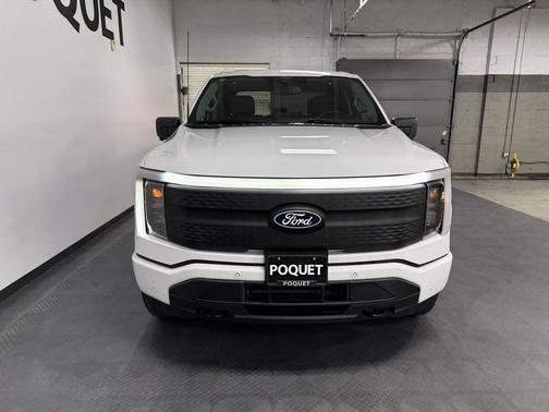 2024 Ford F-150 Lightning Flash