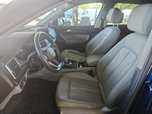 2022 Audi Q5 45 S line Premium Plus