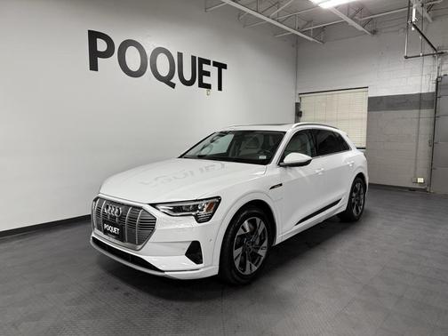 2023 Audi e-tron Premium Plus