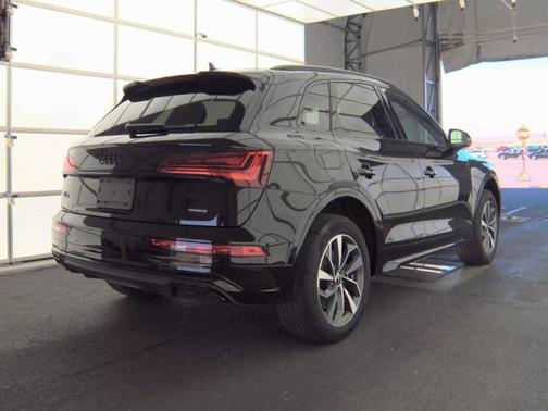 2024 Audi Q5 45 S line Premium