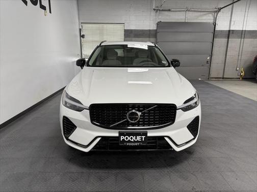 2024 Volvo XC60 Recharge Plug-In Hybrid T8 Plus Dark Theme