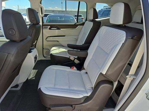 White Frost Tricoat 2025 GMC Acadia Denali