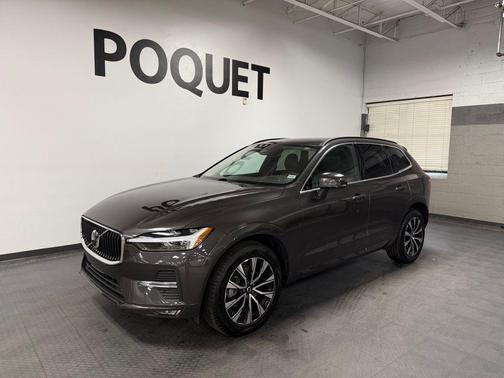 Platinum Grey Metallic 2023 Volvo XC60 B5 Core