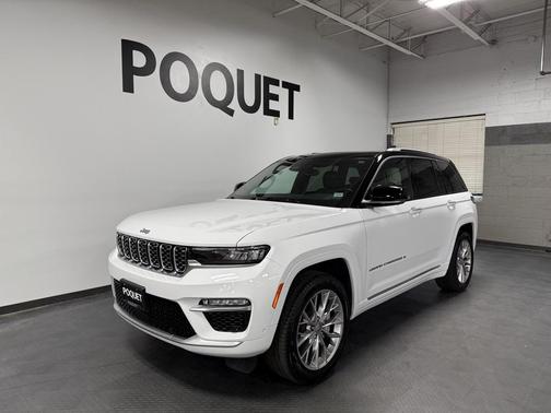 2022 Jeep Grand Cherokee Summit