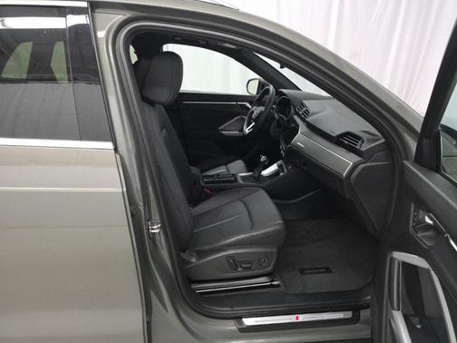 2024 Audi Q3 Premium