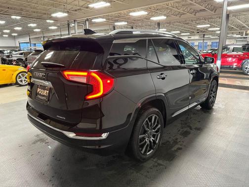 2023 GMC Terrain Denali