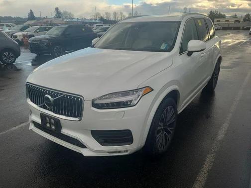 2021 Volvo XC90 T5 Momentum
