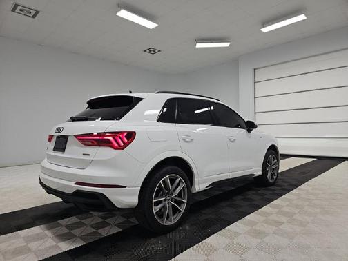 2023 Audi Q3 45 S line Premium Plus