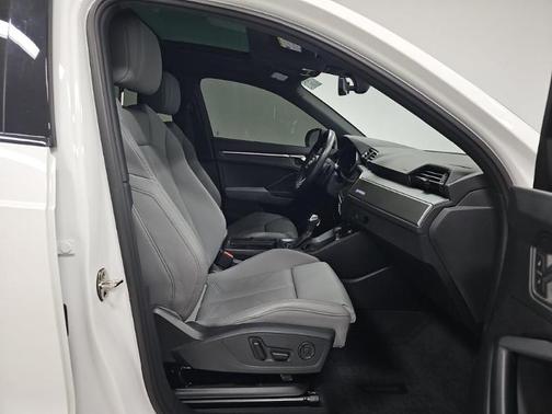 2023 Audi Q3 45 S line Premium Plus