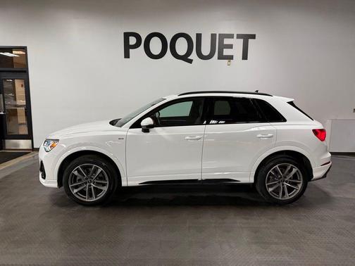 Ibis White 2023 Audi Q3 45 S line Premium Plus