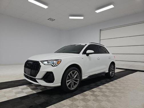 2023 Audi Q3 45 S line Premium Plus