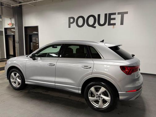 2022 Audi Q3 40 Premium