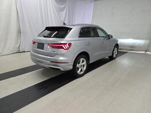 2022 Audi Q3 40 Premium