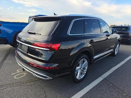 2021 Audi Q7 55 Premium Plus