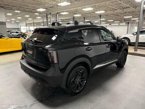 Super Black 2026 Nissan Kicks SR