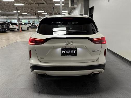 2022 INFINITI QX50 LUXE AWD