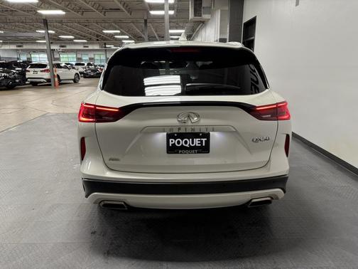 2022 INFINITI QX50 LUXE