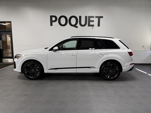 2025 Audi Q7 55 Prestige